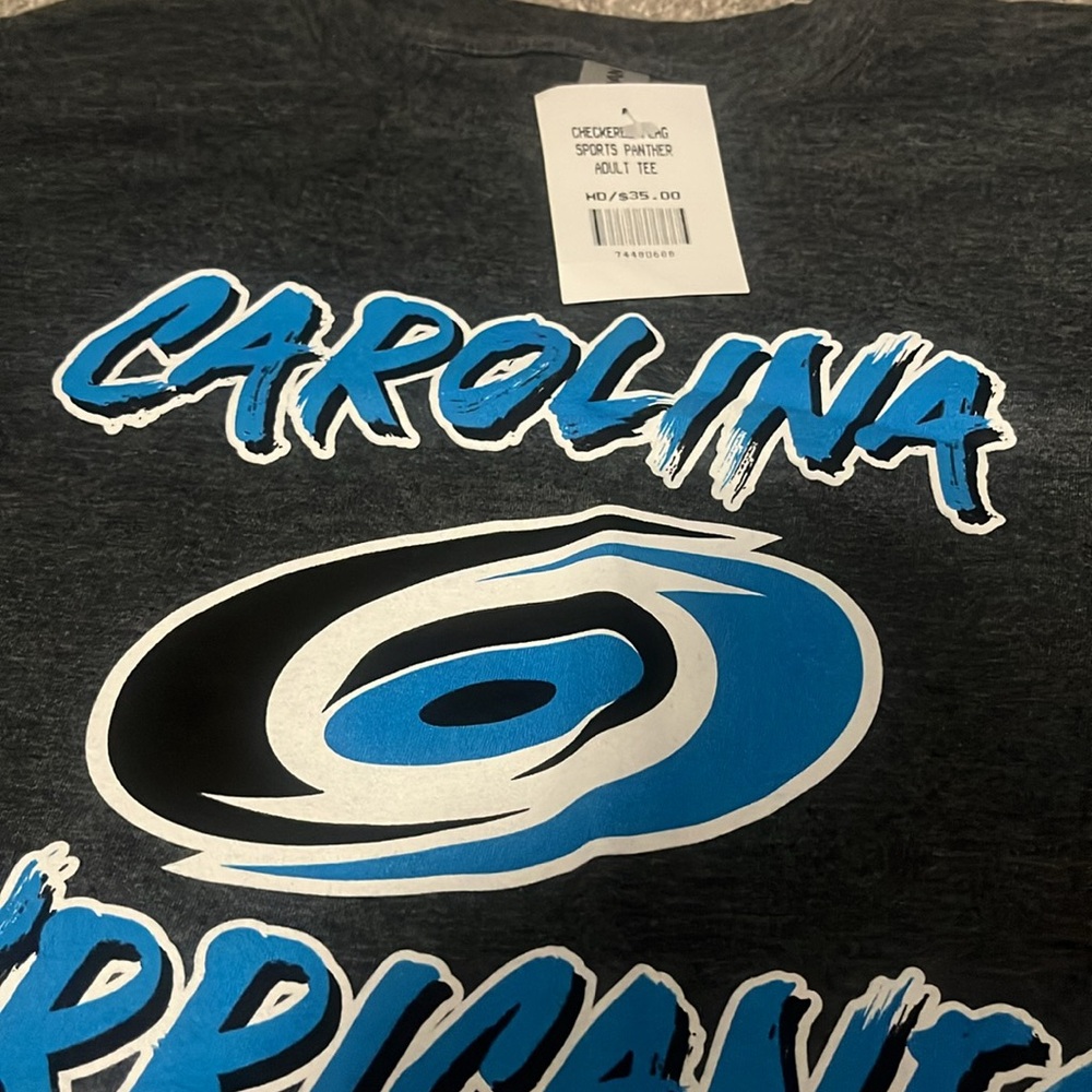 NWT Carolina Hurricanes Carolina Panthers crossover tshirt size medium - Picture 2 of 3